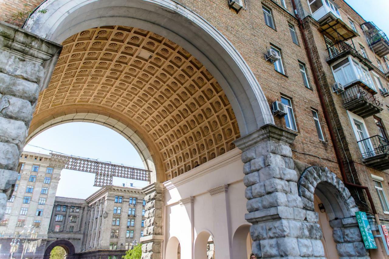 Globus Lipki Hostel Kiev Dış mekan fotoğraf